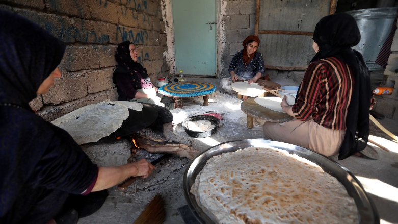 The inhabitants of the village depend on all simple means. (Photo: AFP)